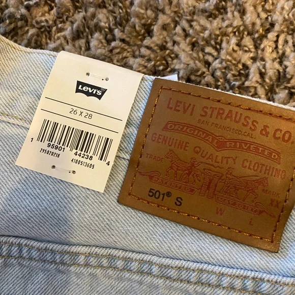 Levi 501 Skinny - Picture 2 of 4